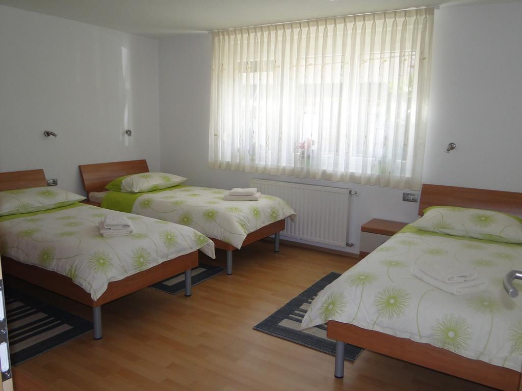 Apartma Jezero Most na Soči Eksteriør billede