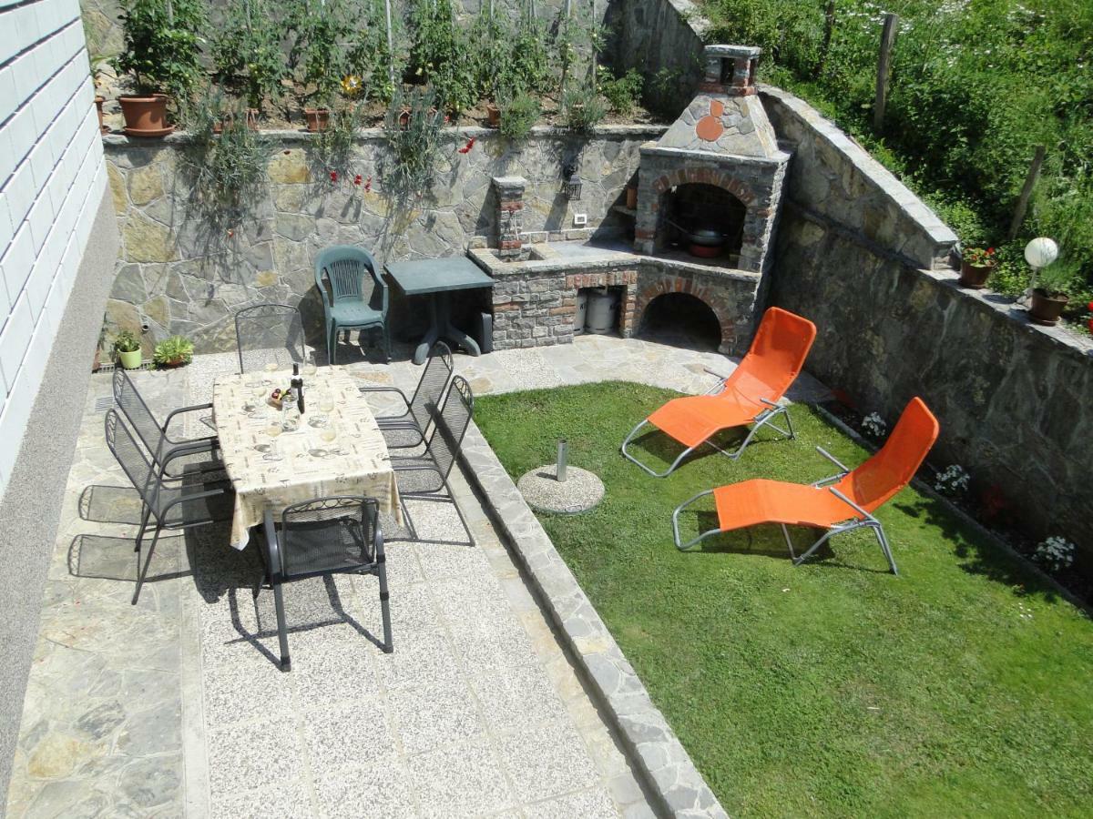 Apartma Jezero Most na Soči Eksteriør billede